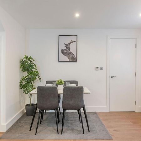 The Perfect Stay London, Home With 2 Bedrooms 1 Bath - Battersea, Vauxhall And Nine Elms מראה חיצוני תמונה