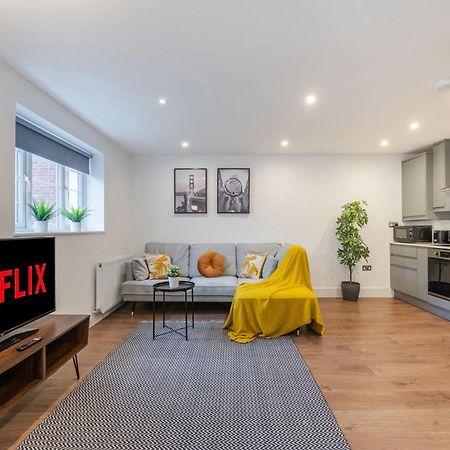 The Perfect Stay London, Home With 2 Bedrooms 1 Bath - Battersea, Vauxhall And Nine Elms מראה חיצוני תמונה